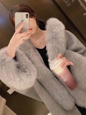 Reversible fox fur coat