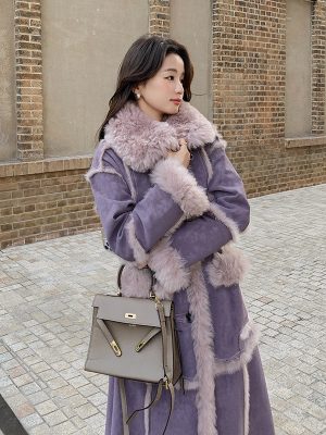 Women's coat with fur