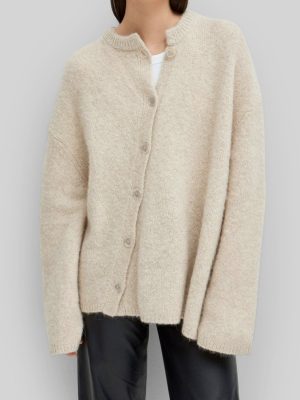 Cashmere cardigan with slanted buttons
